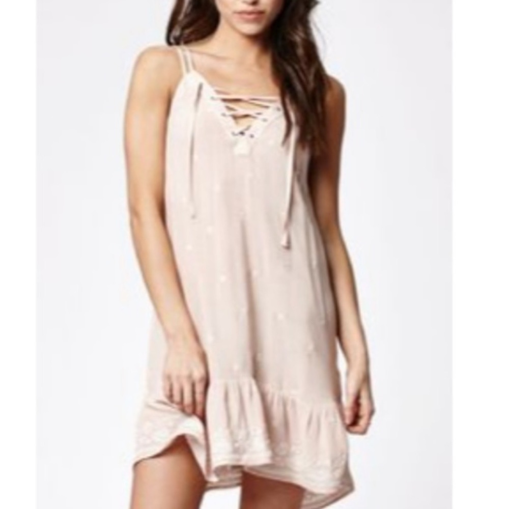 Kendall & Kylie Women’s Blush Pink Lace Up Embroidered Sleeveless Mini Dress